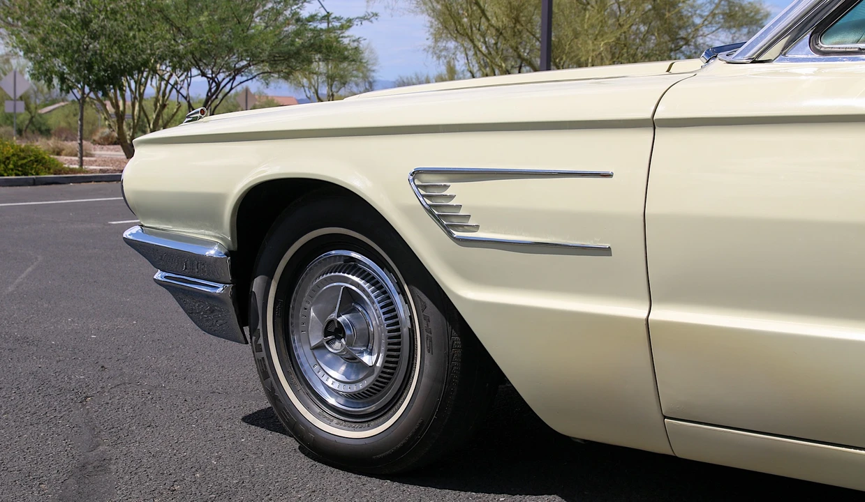1965 Ford Thunderbird 4th Gen - Image 27 of 31