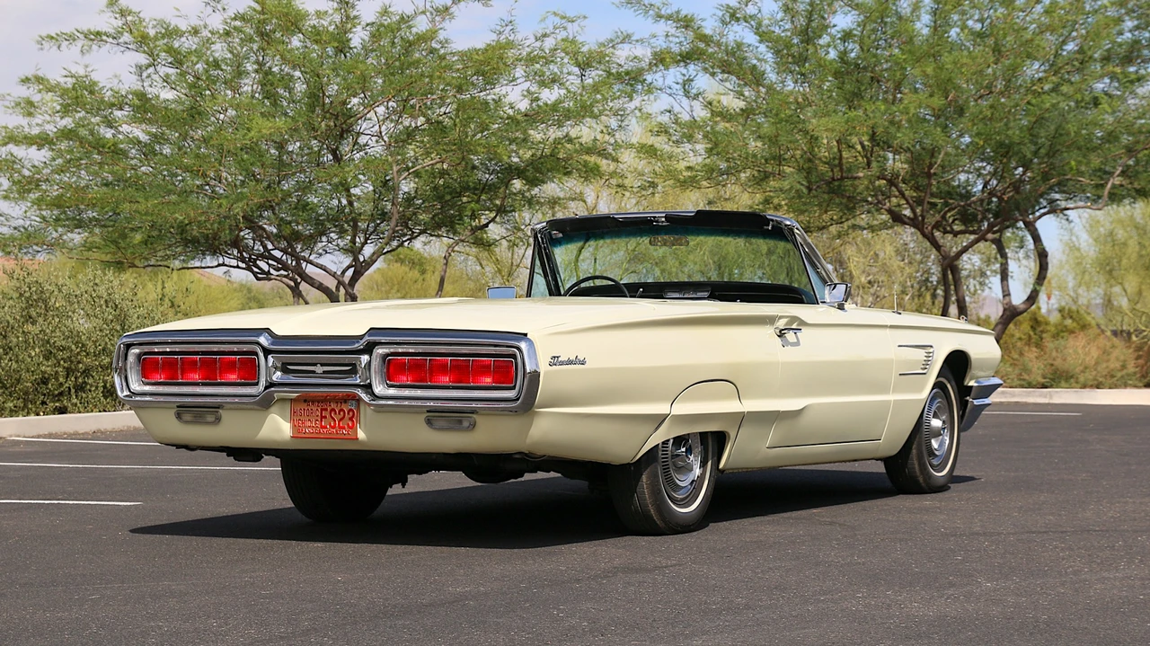 1965 Ford Thunderbird 4th Gen - Image 7 of 31