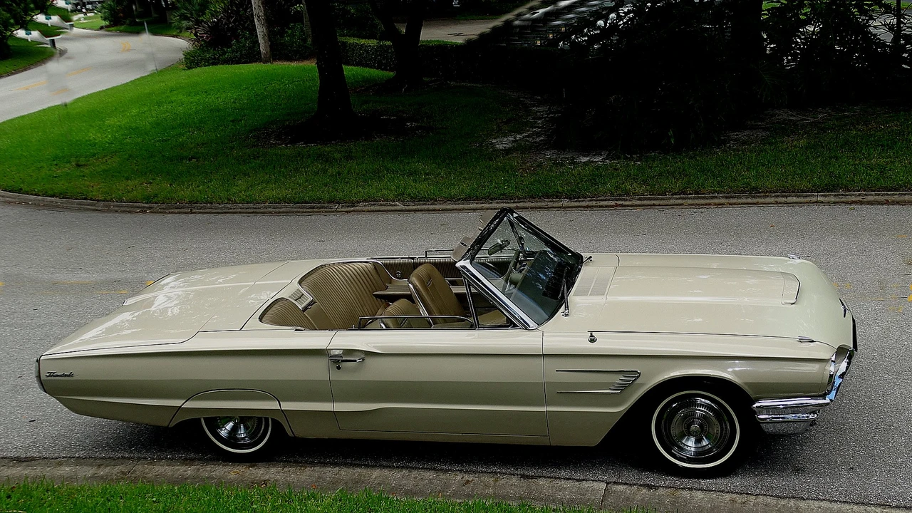 1965 Ford Thunderbird 4th Gen - Image 9 of 31