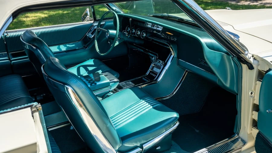 1965 Ford Thunderbird 4th Gen - Image 23 of 30