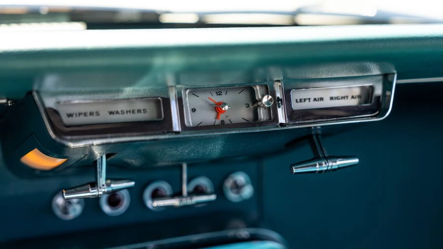 1965 Ford Thunderbird 4th Gen - Image 25 of 30