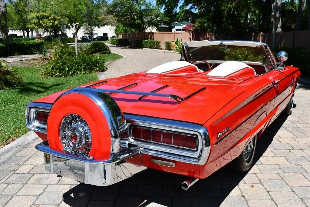 1965 Ford Thunderbird 3rd Gen - Image 7 of 21