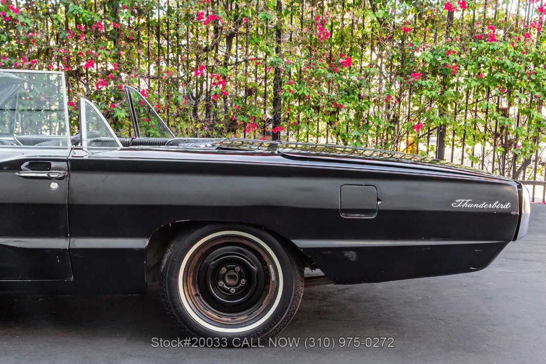 1965 Ford Thunderbird 4th Gen - Image 14 of 31