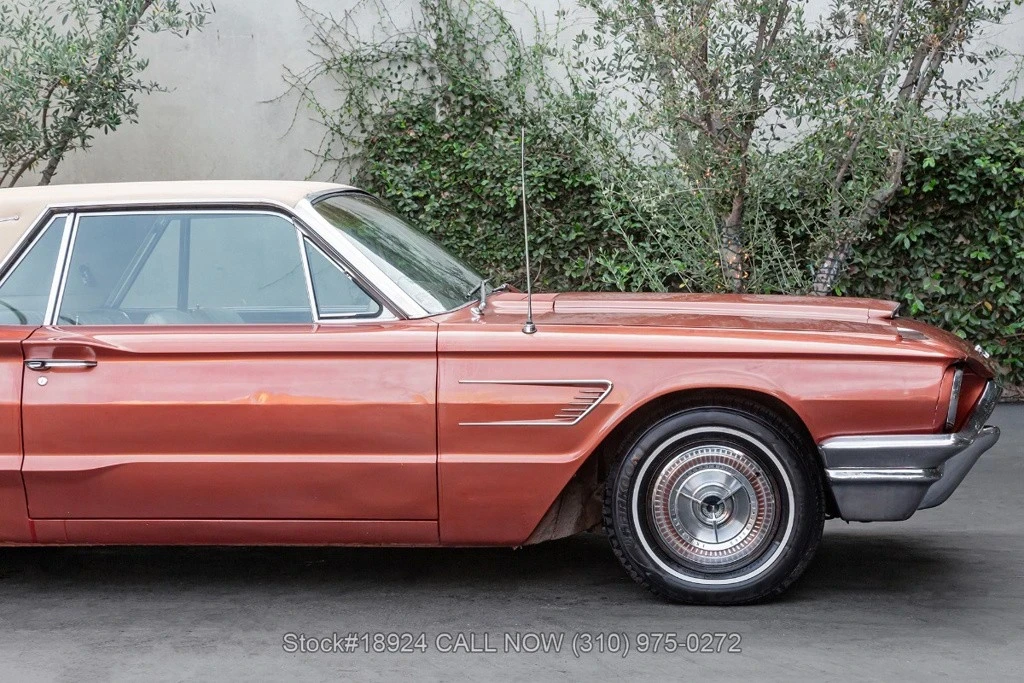 1965 Ford Thunderbird 3rd Gen - Image 10 of 12