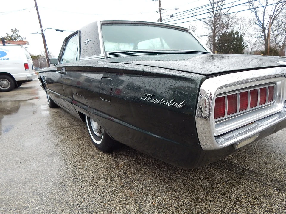 1965 Ford Thunderbird 4th Gen - Image 9 of 21