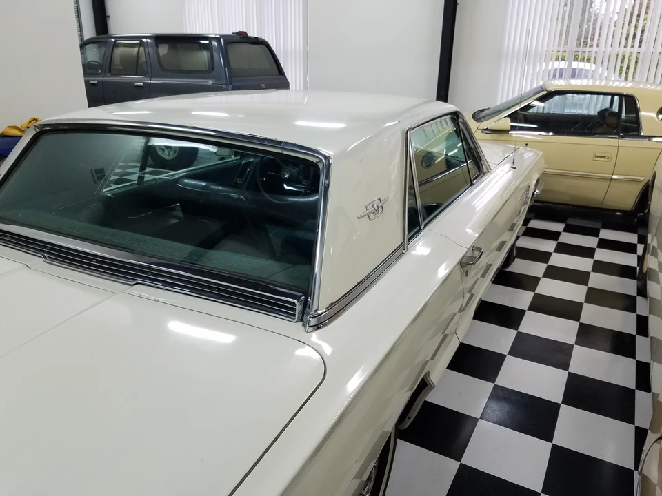 1965 Ford Thunderbird 4th Gen - Image 16 of 31