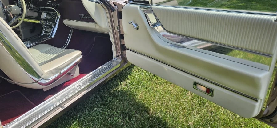 1965 Ford Thunderbird 4th Gen - Image 15 of 20