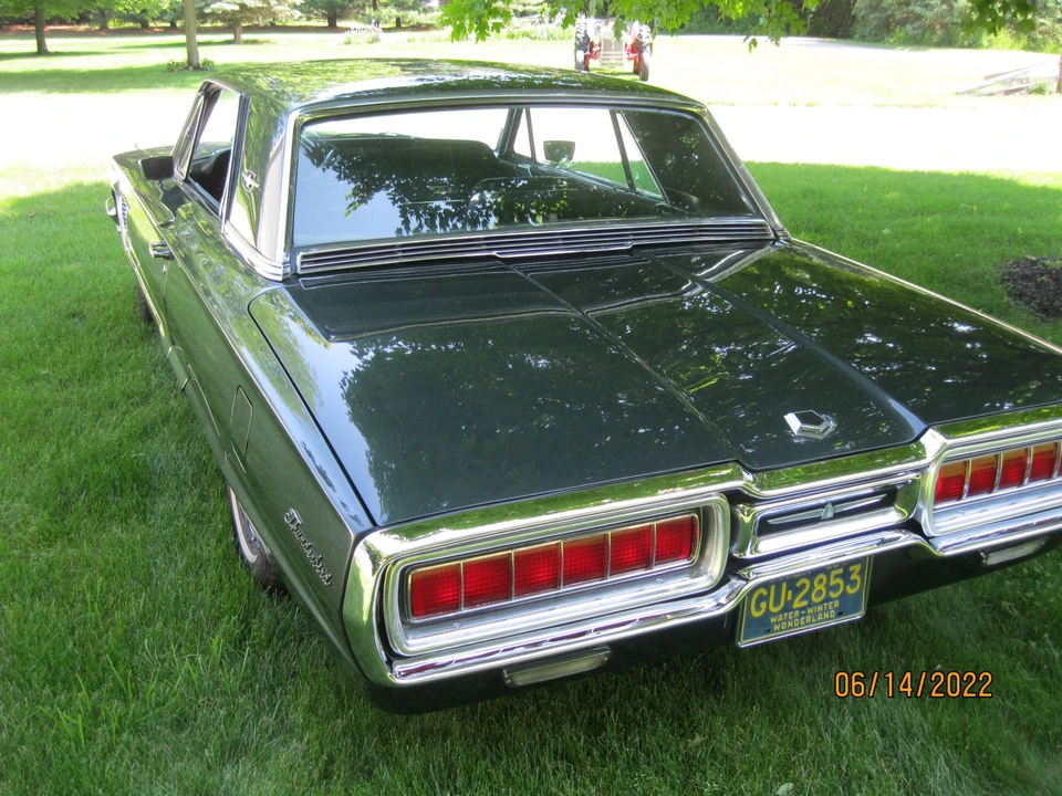 1965 Ford Thunderbird 4th Gen - Image 11 of 31