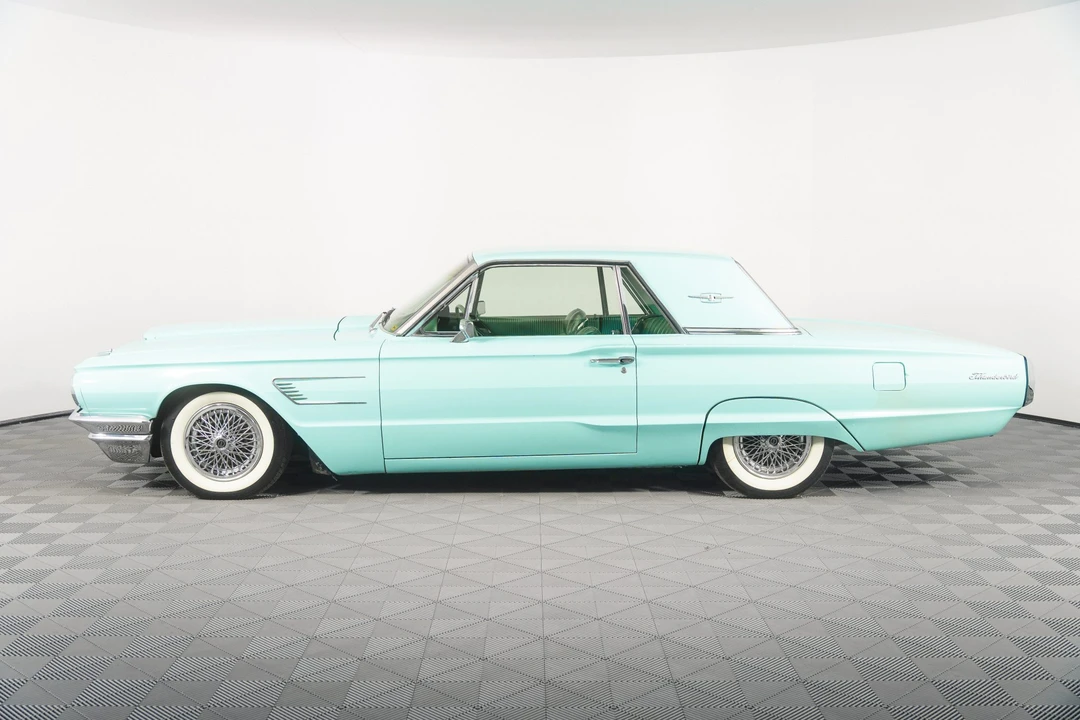 1965 Ford Thunderbird 3rd Gen - Image 14 of 31
