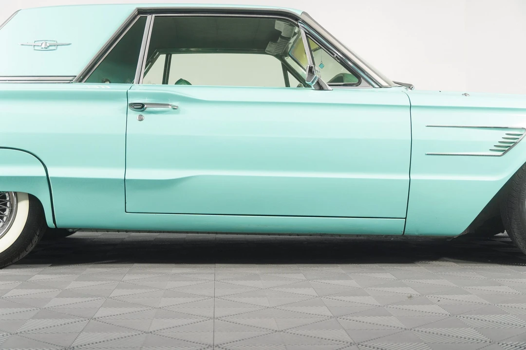 1965 Ford Thunderbird 3rd Gen - Image 27 of 31