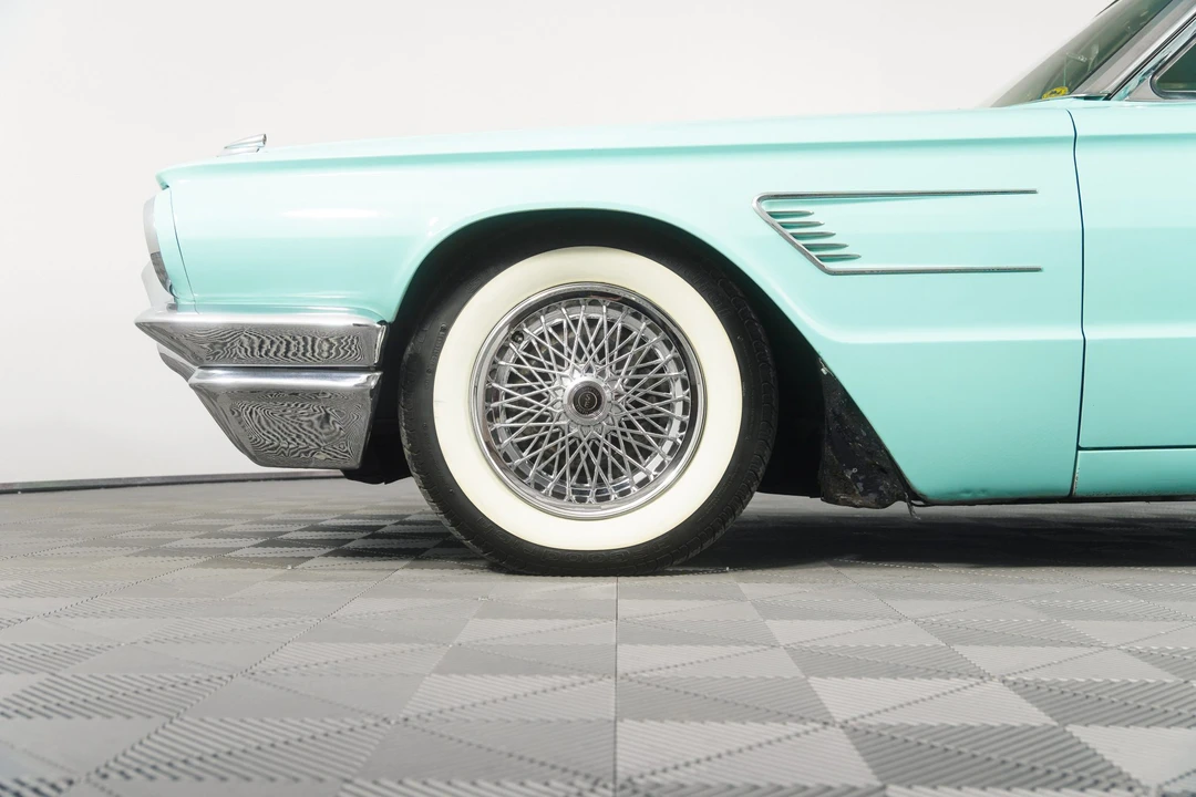 1965 Ford Thunderbird 3rd Gen - Image 24 of 31