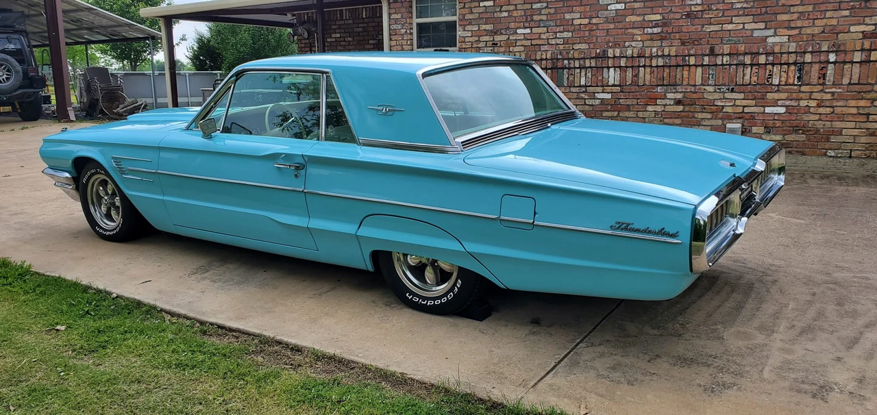 1965 Ford Thunderbird 4th Gen - Image 12 of 31