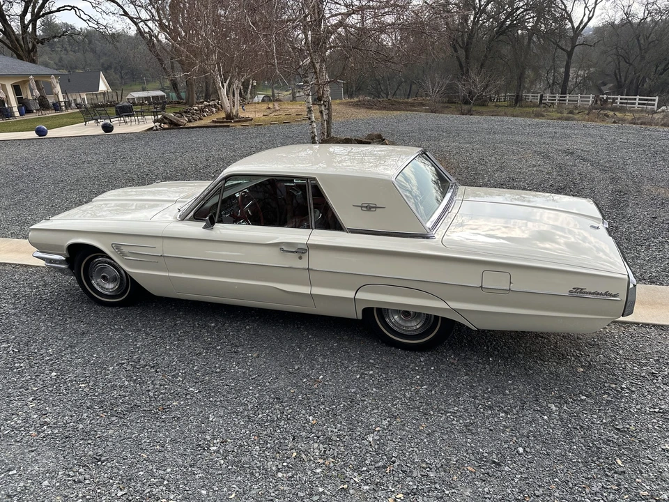 1965 Ford Thunderbird 4th Gen - Image 7 of 31