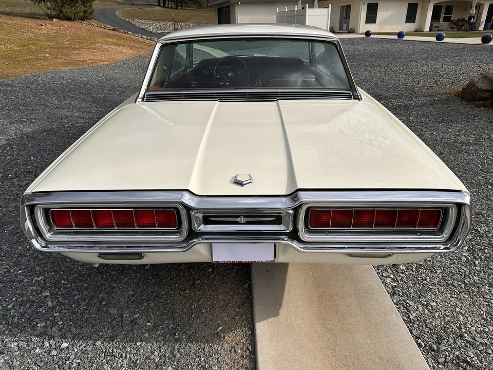 1965 Ford Thunderbird 4th Gen - Image 10 of 31