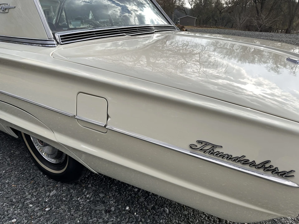 1965 Ford Thunderbird 4th Gen - Image 23 of 31