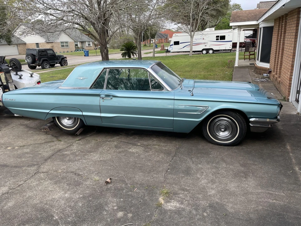 1965 Ford Thunderbird 4th Gen - Image 5 of 31
