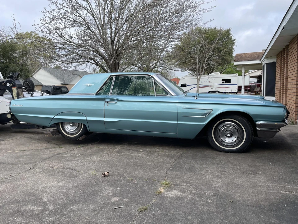 1965 Ford Thunderbird 4th Gen - Image 3 of 31