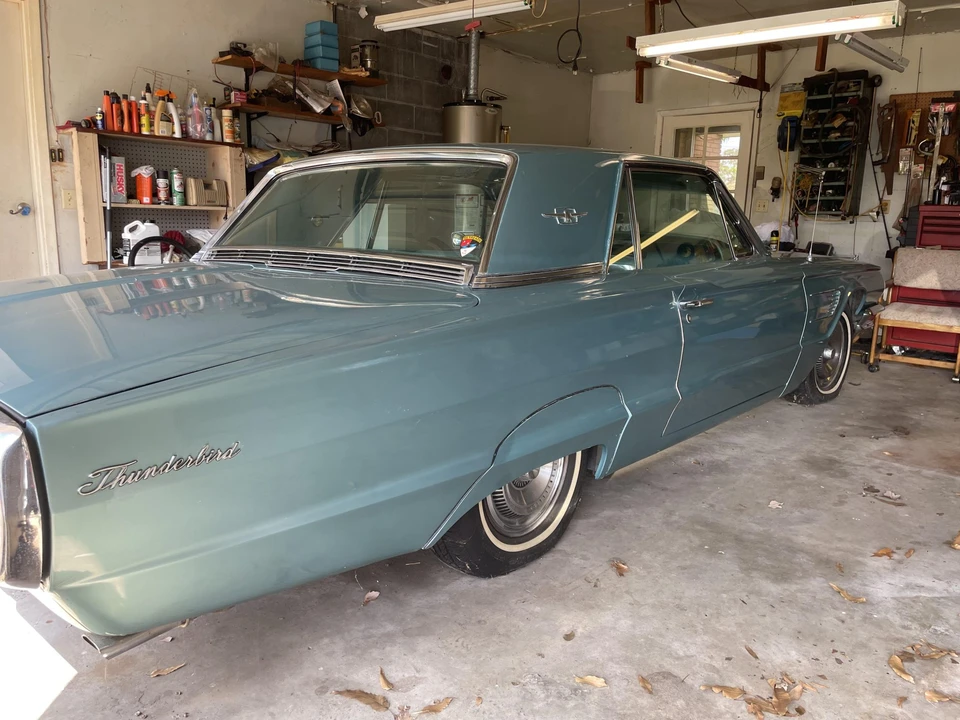 1965 Ford Thunderbird 4th Gen - Image 26 of 31