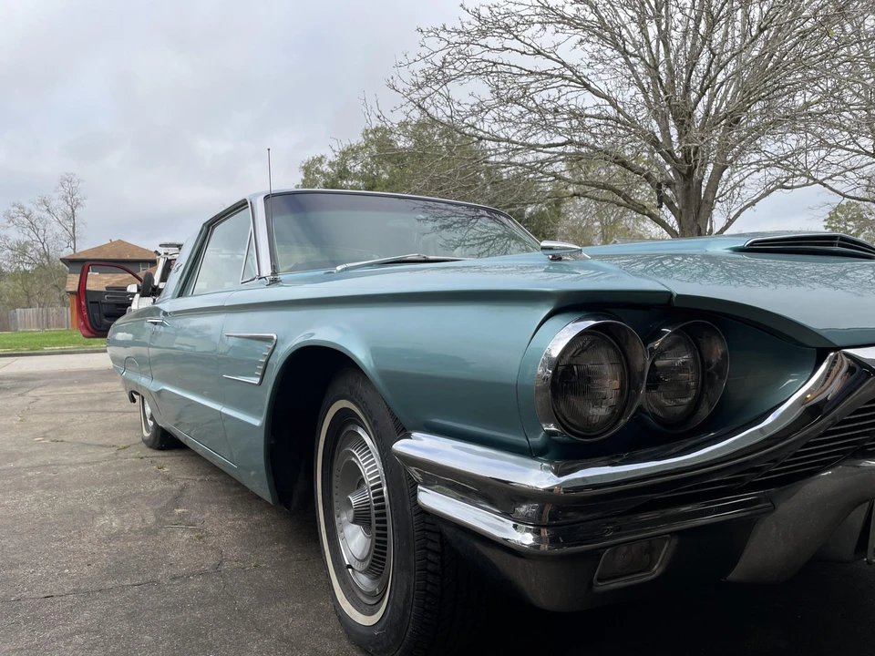 1965 Ford Thunderbird 4th Gen - Image 21 of 31