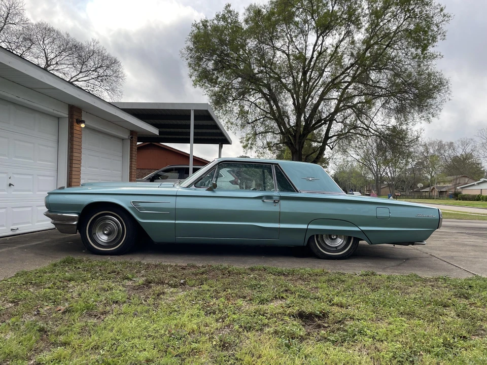 1965 Ford Thunderbird 4th Gen - Image 11 of 31