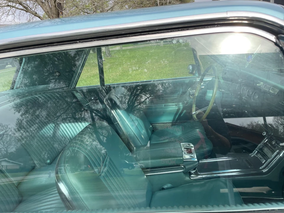 1965 Ford Thunderbird 4th Gen - Image 28 of 31