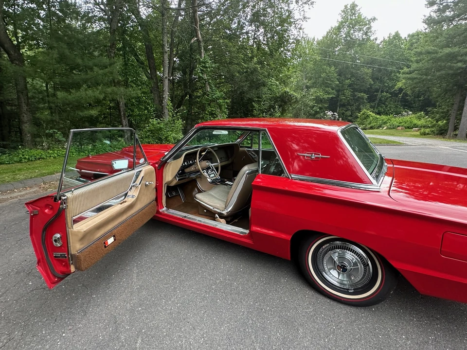 1965 Ford Thunderbird 4th Gen - Image 25 of 31