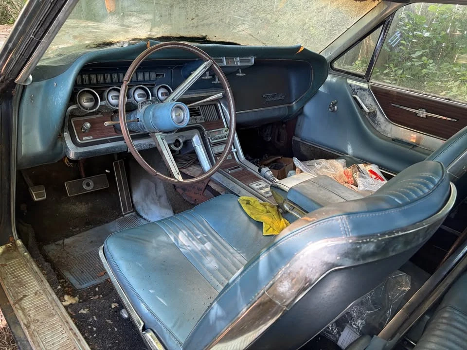 1965 Ford Thunderbird 4th Gen - Image 4 of 10