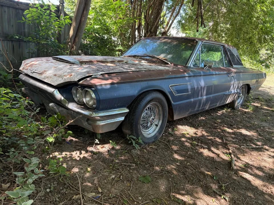 1965 Ford Thunderbird 4th Gen - Image 2 of 10