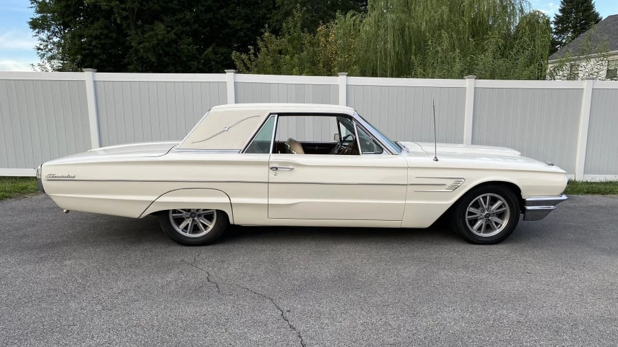 1965 Ford Thunderbird 4th Gen - Image 23 of 31