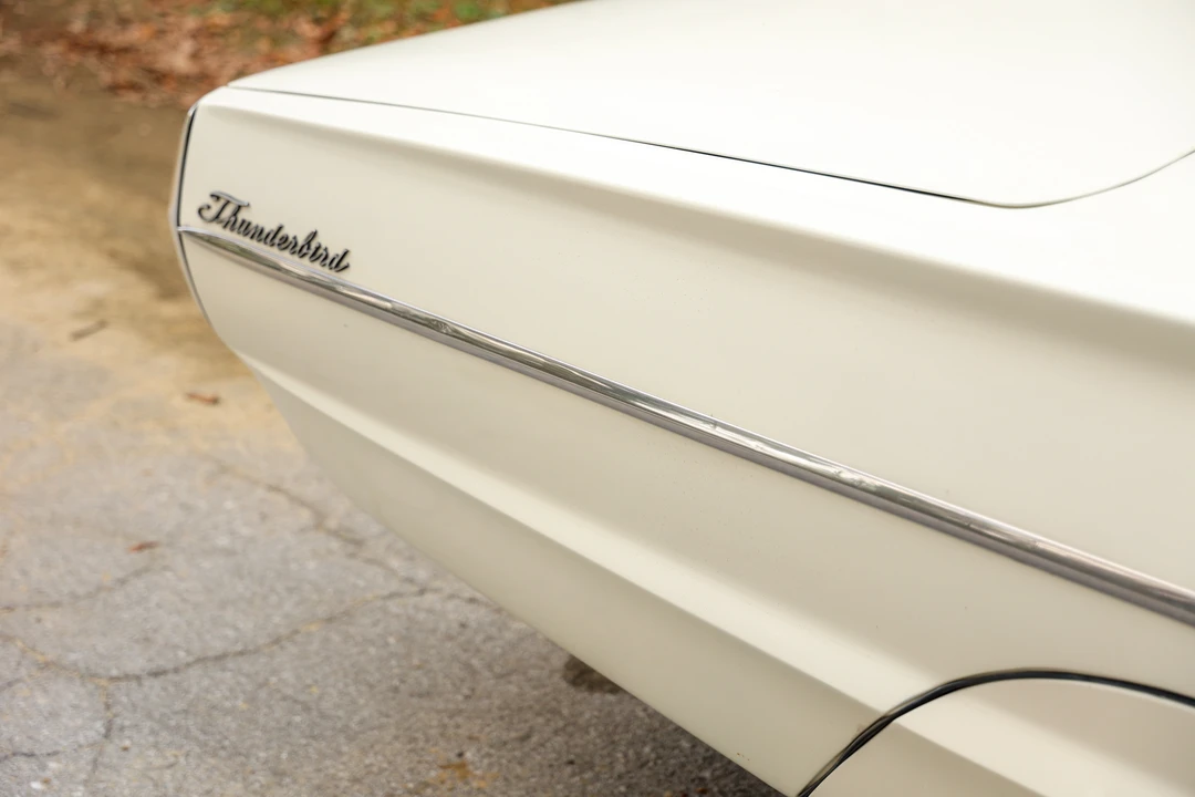 1965 Ford Thunderbird 4th Gen - Image 16 of 31