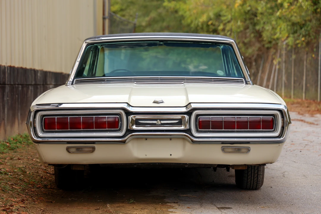 1965 Ford Thunderbird 4th Gen - Image 9 of 31