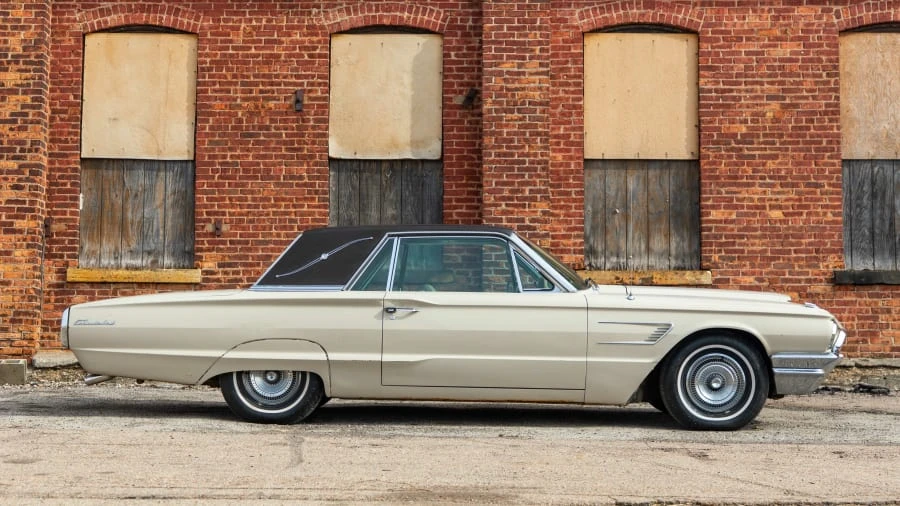 1965 Ford Thunderbird 4th Gen - Image 8 of 12