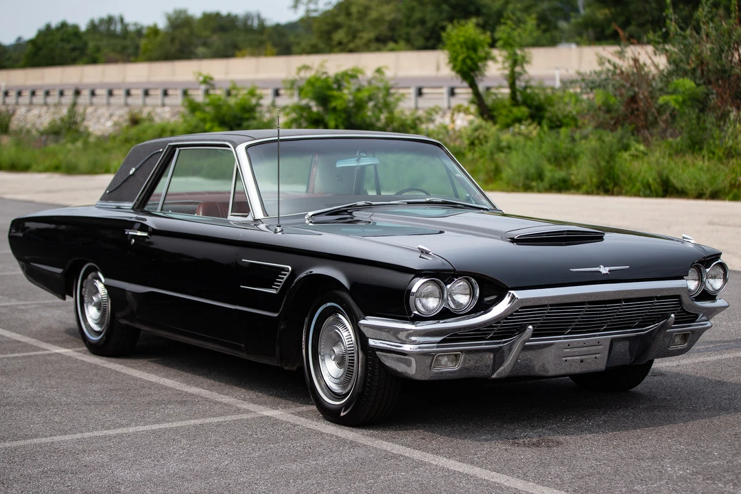 1965 Ford Thunderbird 4th Gen - Image 22 of 31