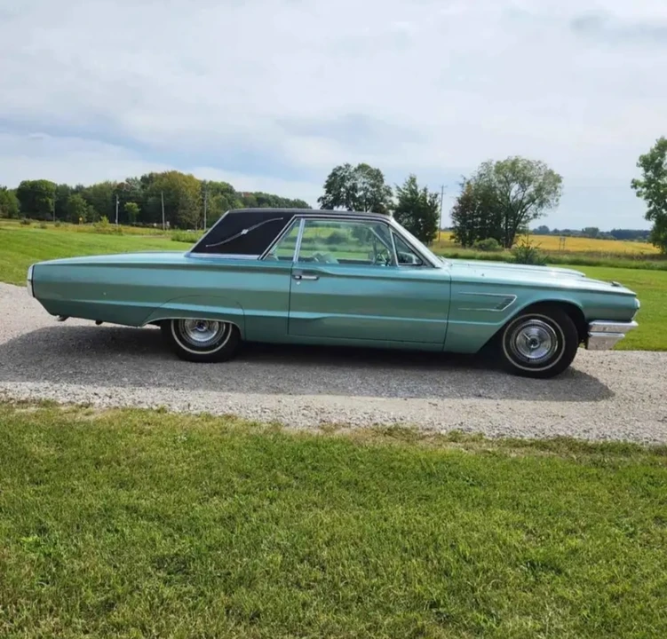 1965 Ford Thunderbird 4th Gen - Image 5 of 31