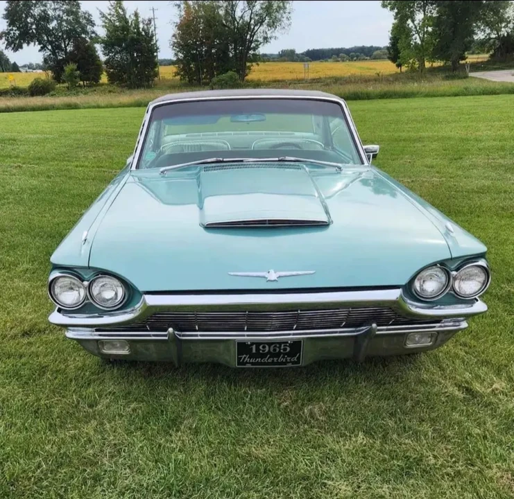1965 Ford Thunderbird 4th Gen - Image 18 of 31