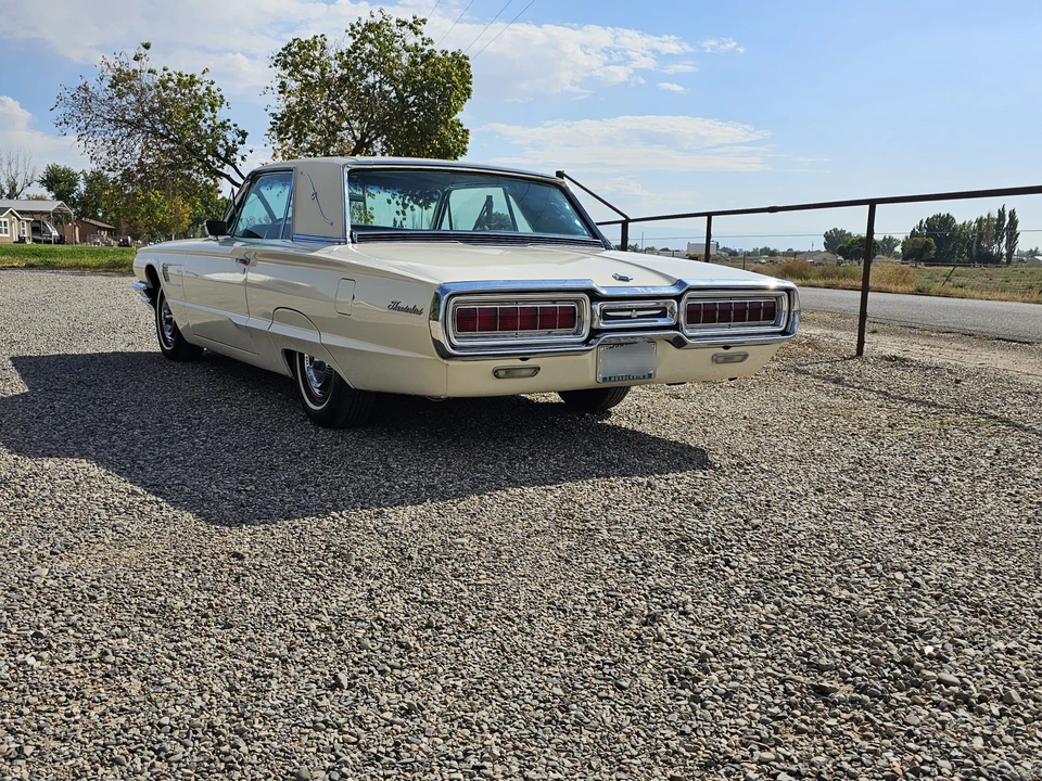 1965 Ford Thunderbird 4th Gen - Image 9 of 31