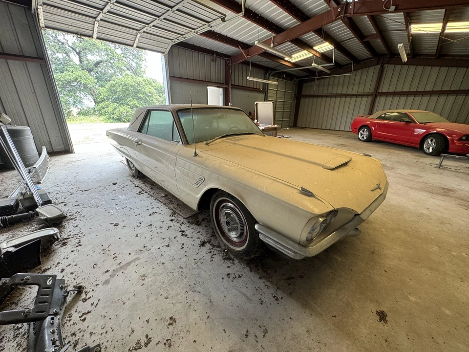 1965 Ford Thunderbird 4th Gen - Image 9 of 31