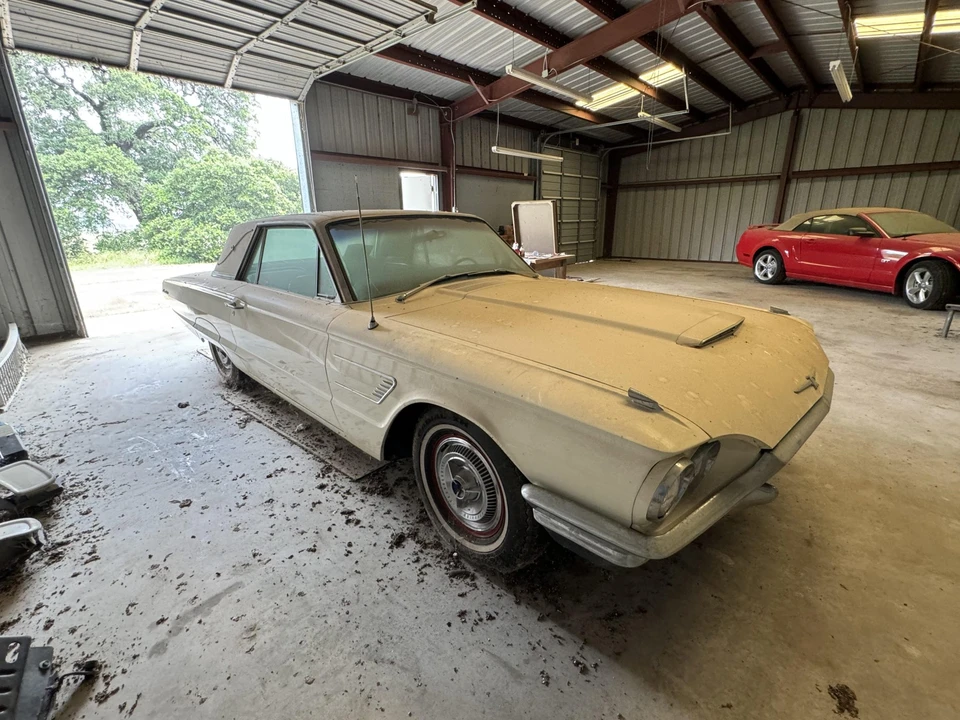 1965 Ford Thunderbird 4th Gen - Image 8 of 31