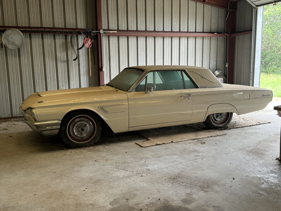 1965 Ford Thunderbird 4th Gen - Image 4 of 31