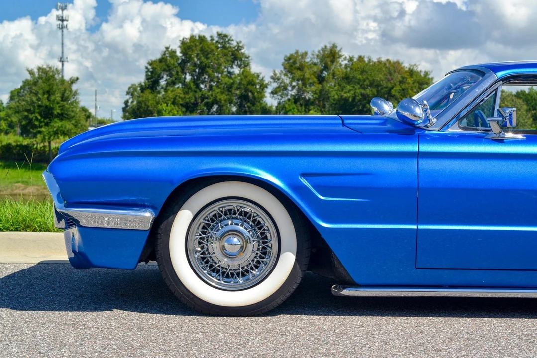 1965 Ford Thunderbird 4th Gen - Image 29 of 31