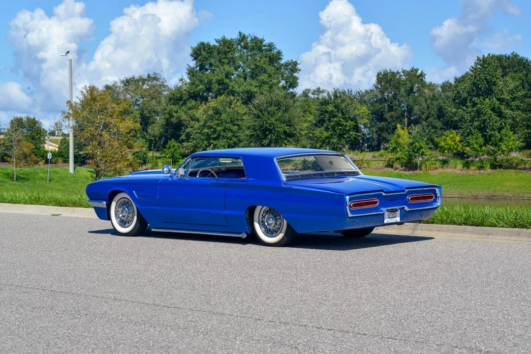 1965 Ford Thunderbird 4th Gen - Image 19 of 31