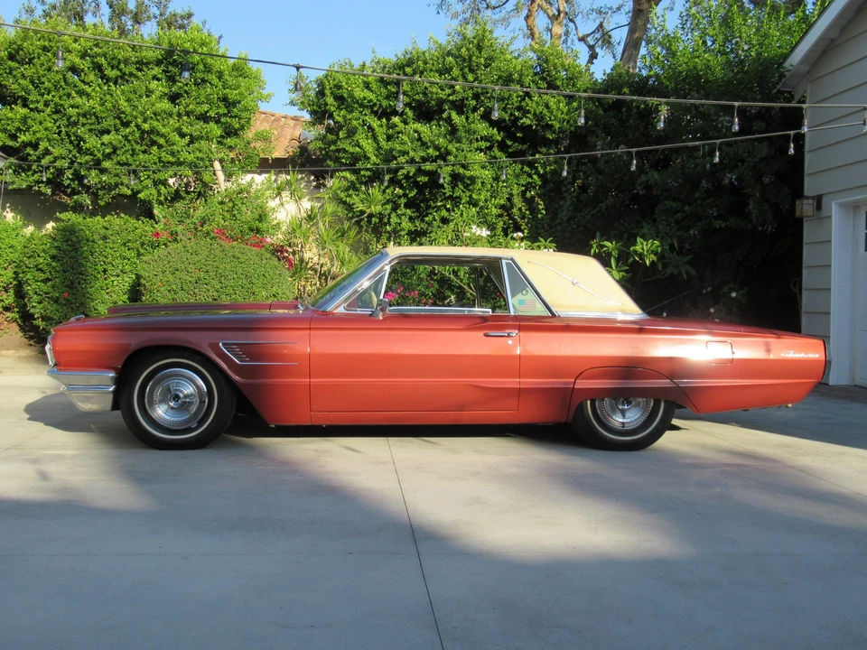 1965 Ford Thunderbird 4th Gen - Image 8 of 31