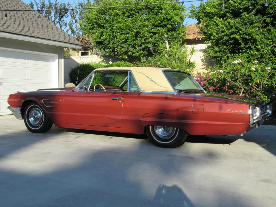 1965 Ford Thunderbird 4th Gen - Image 11 of 31