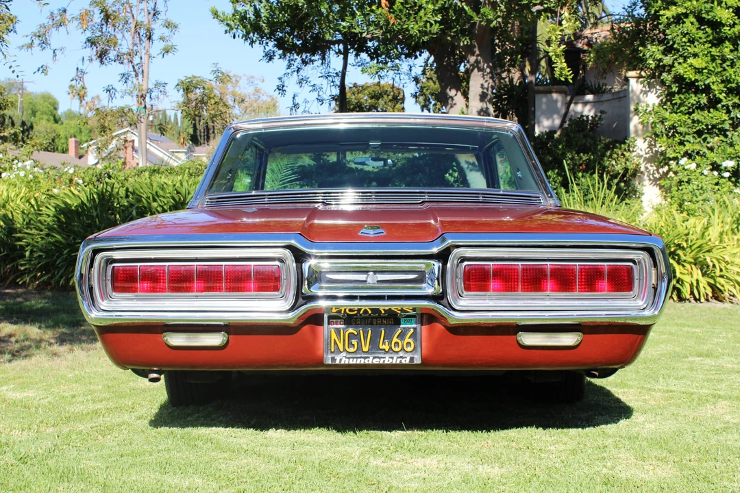 1965 Ford Thunderbird 4th Gen - Image 13 of 31