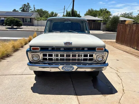 1965 Ford F-100 Custom Cab