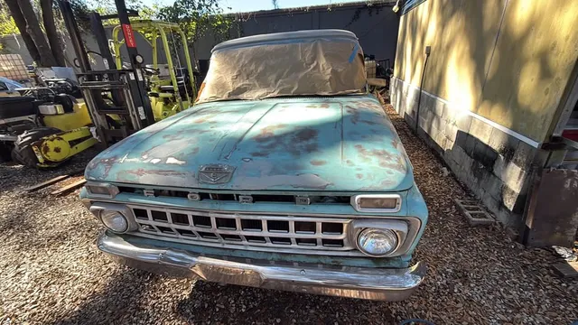 1965 Ford F-100