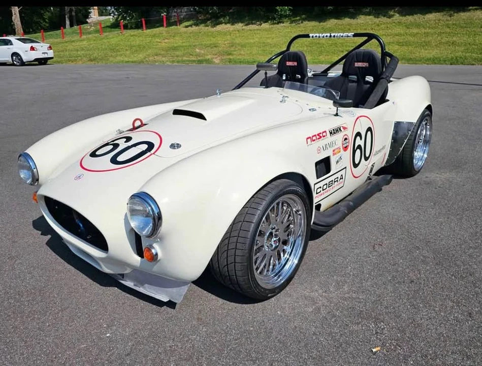 1965 Ford GT40 - Image 4 of 10