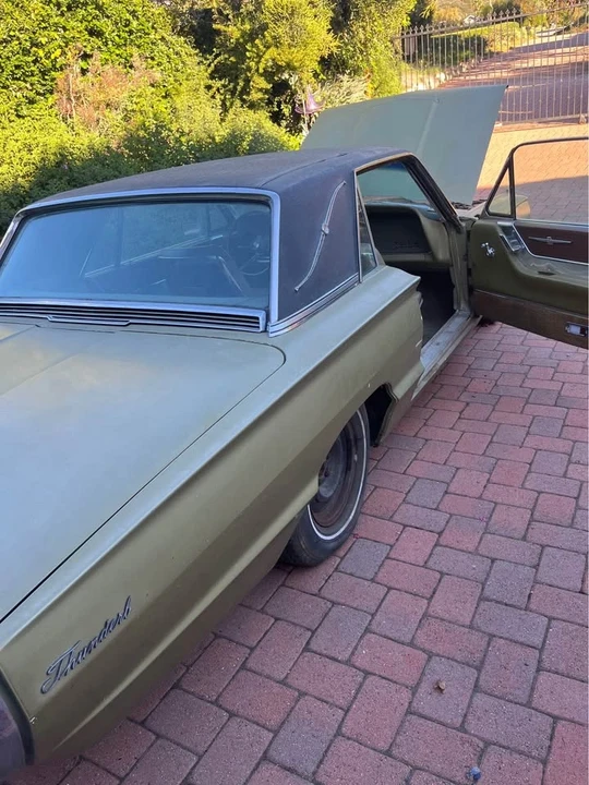1965 Ford Thunderbird 3rd Gen - Image 2 of 10