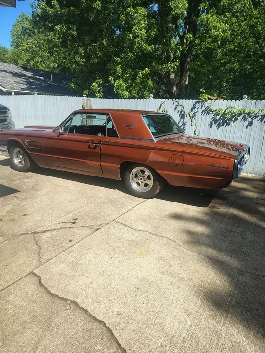 1965 Ford Thunderbird 4th Gen - Image 10 of 10