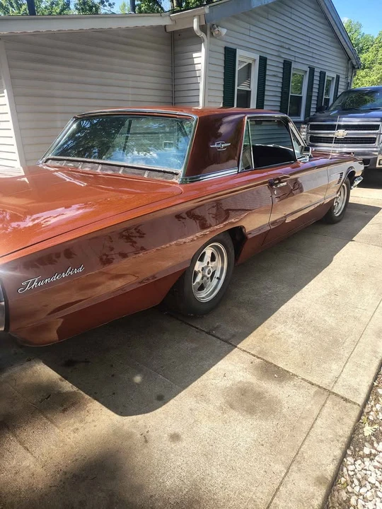 1965 Ford Thunderbird 4th Gen - Image 8 of 10